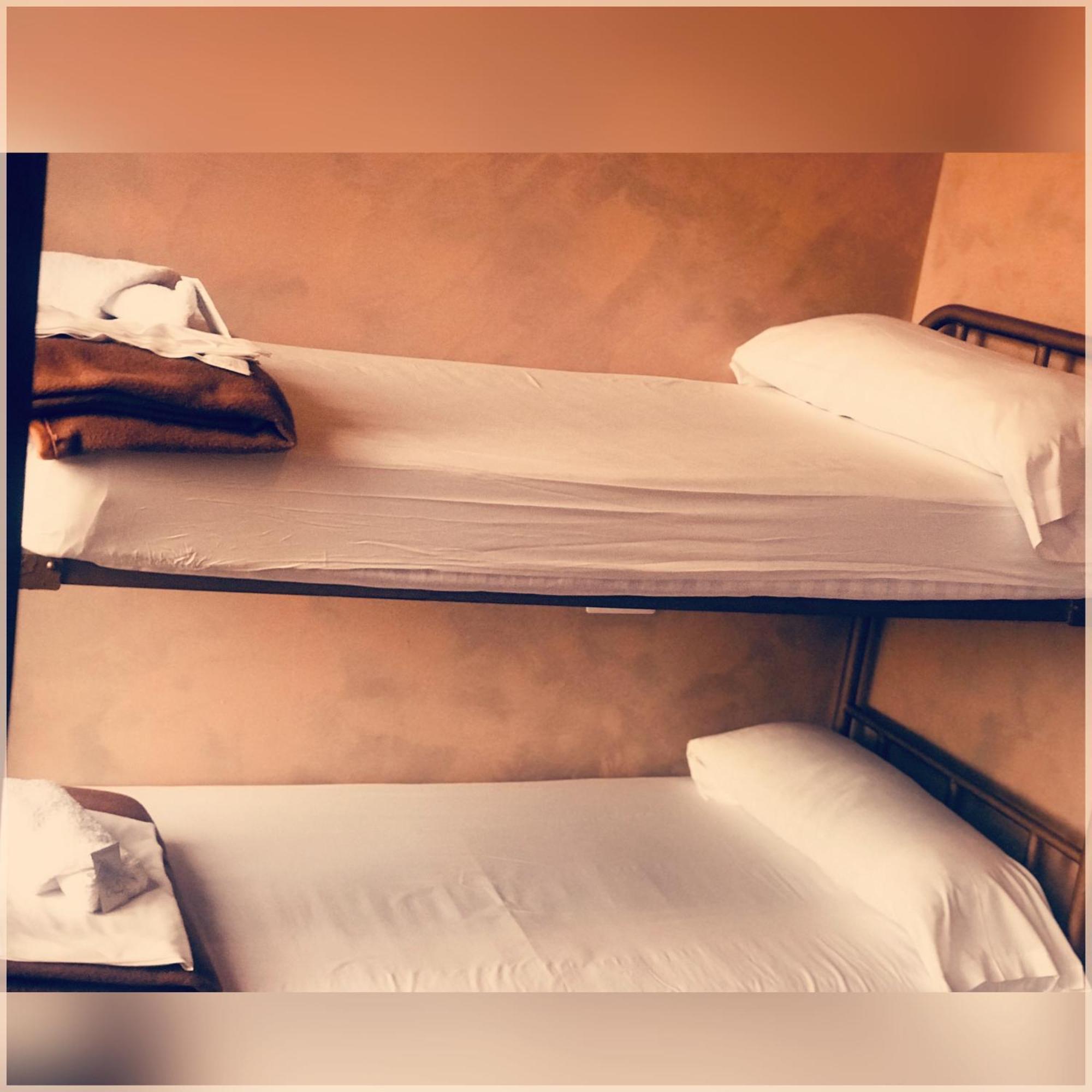 Auberge de jeunesse Roots&Boots Lugo Chambre photo